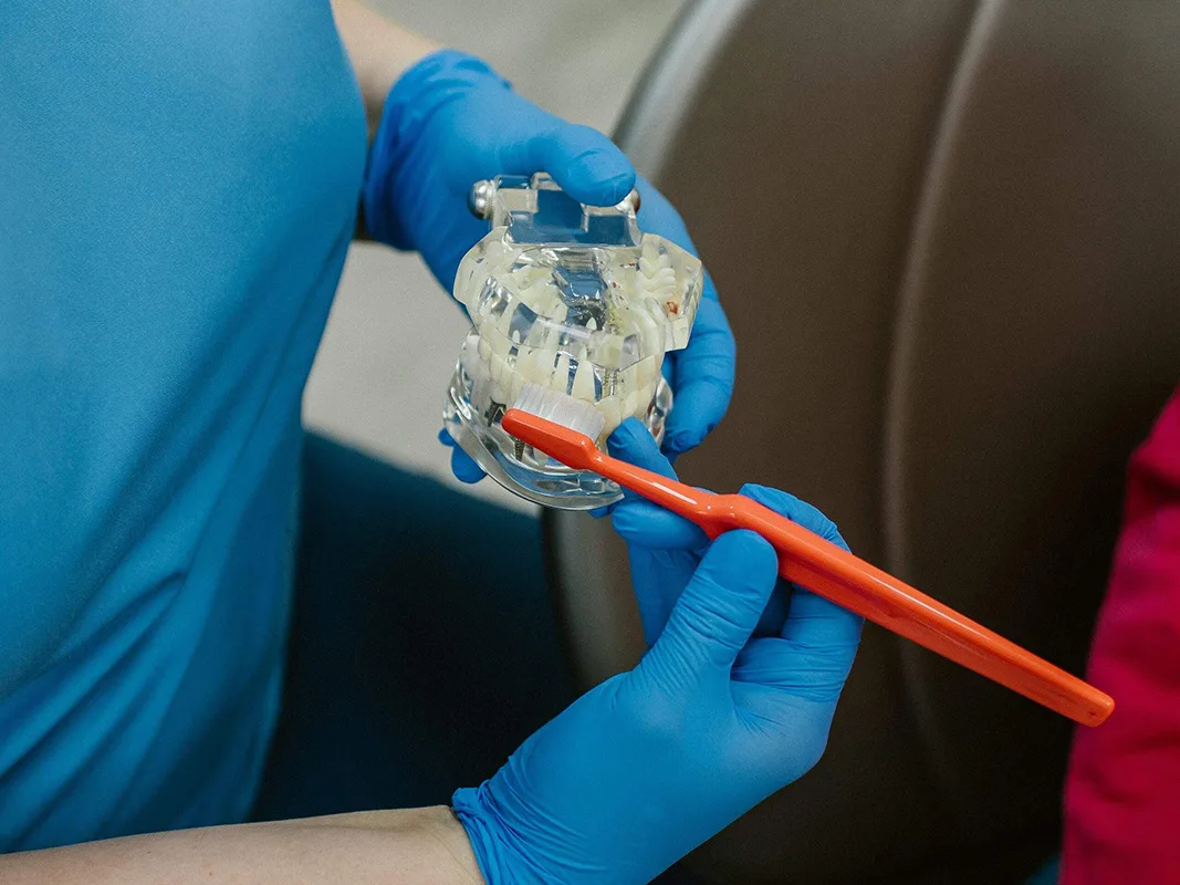 Dentálna hygiena, zubna klinika Redaj